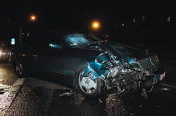 ДТП у столиці: Mercedes протаранив Renault з дитиною в салоні