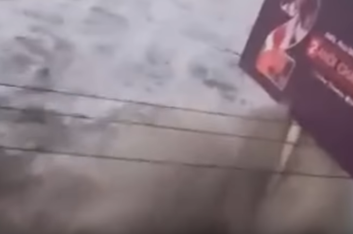 Смертоносна хвиля цунамі в Індонезії потрапила на відео