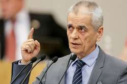 Російський депутат викрив онанізм у шкоді і хоче про це поговорити зі школярами