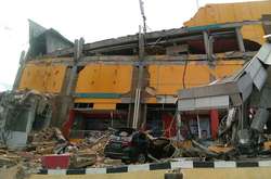 В Індонезії авіадиспетчер загинув, рятуючи літак під час землетрусу