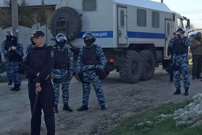 В окупованому Криму за мирні зібрання покарали понад 350 людей