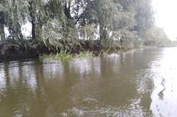 На Київщині у річку Рось зливають фекалії (фото, відео)