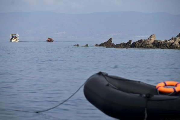 Біля Туреччини затонув човен з мігрантами, є загиблі