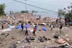 В Індонезії понад тисяча осіб втекли з в'язниць після підземних поштовхів