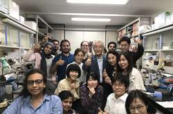 Нобелівську премію отримали Джеймс Еллісон і Тасуку Хондзе