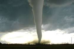 Вчені назвали причину збільшення кількості ураганів на планеті