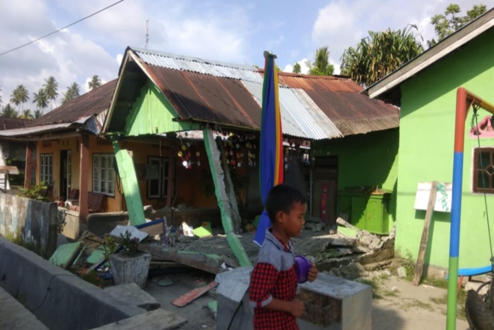 Трагедія в Індонезії: посольство надало рекомендації українцям