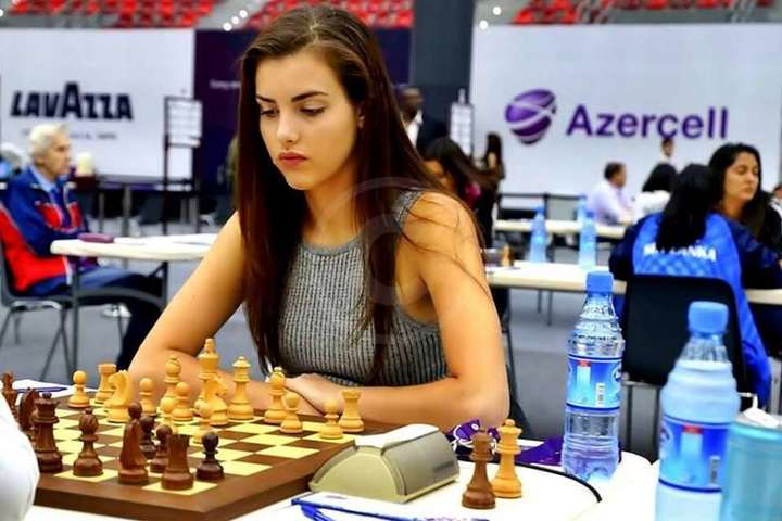 Поєднання розуму та краси. Александра Ботез - найсексапільніша шахістка в світі (фотогалерея)