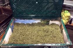 Силовики затримали екс-співробітника МВС, який виготовляв елітні наркотики 