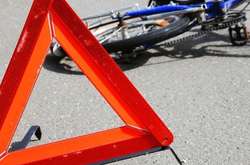 Автомобіль збив велосипедистку у Дніпровському районі Києва (ілюстративне фото)