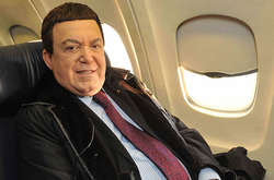 В Росии решили назвать самолет в честь Кобзона