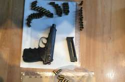 Затримано киянина, який зберігав зброю та боєприпаси