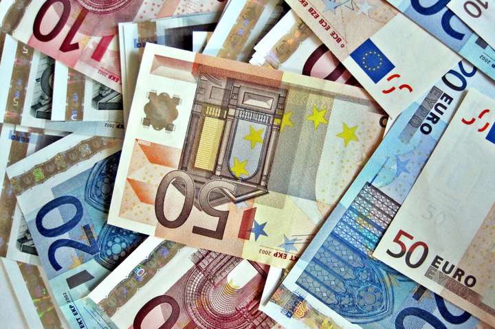 Евросоюз усилил контроль за движением наличных денег