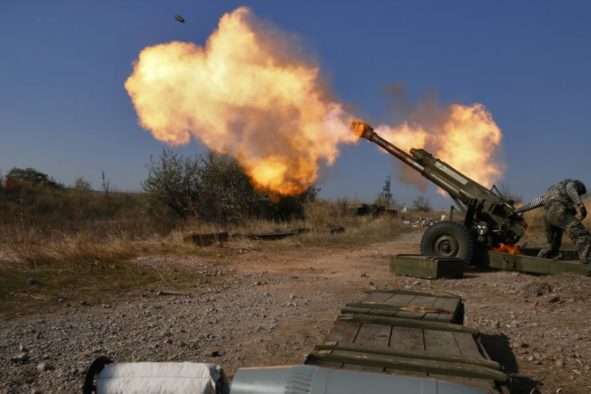 Російські окупанти обстріляли українських військових із забороненої зброї