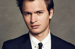 Энсел Элгорт 