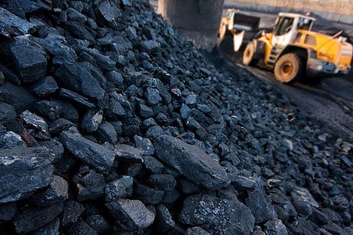 Минулого місяця в Україні скоротився видобуток вугілля