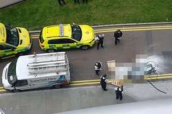 У Лондоні з будинку відвалився шмат скла та вбив чоловіка