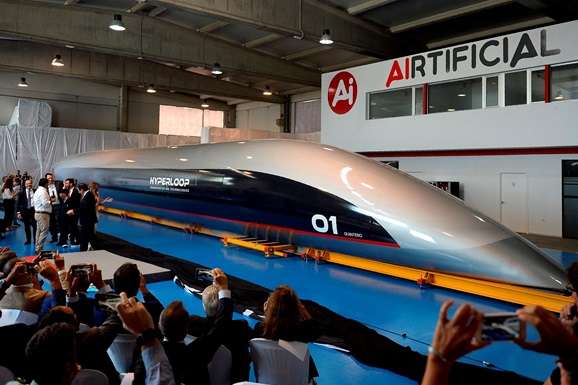 В Іспанії презентували перший у світі пасажирський Hyperloop