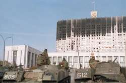 Почему Запад поддержал Ельцина в 1993 году