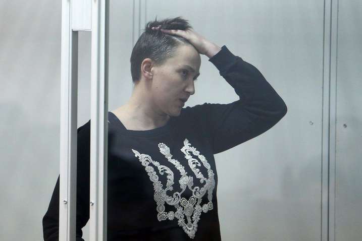 Сестра Савченко повідомила, що суд арештував частину їхньої квартири