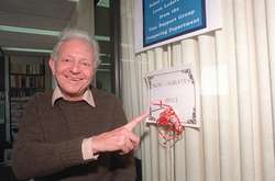  Фото: AP Photo/Charles Bennett 
 Помер лауреат Нобелівської премії з фізики Леон Макс Ледерман 