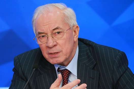 Прокуратура оголосила підозру Азарову за «корупційне призначення Клюєва віце-прем'єром»
