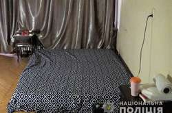 Затримано сутенерку, яка організувала у столичній квартирі бордель