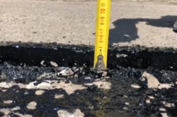 Як активісти в Енергодарі контролюють ремонт доріг