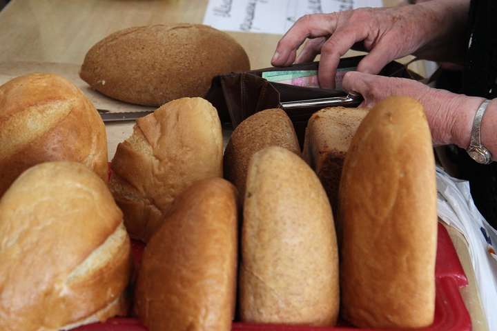 З початку року хлібний кошик в Україні подорожчав на 9%