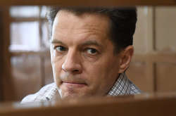 Донька Сущенка розповіла про «емоційно найважче побачення» з батьком у СІЗО