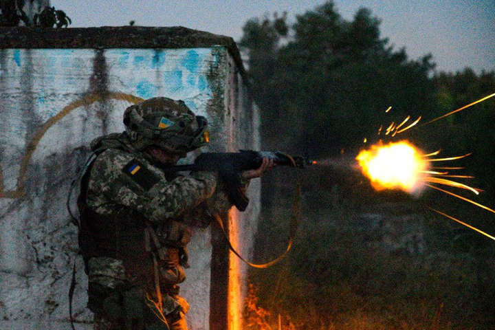 Окупанти застосували на Донбасі ствольну артилерію
