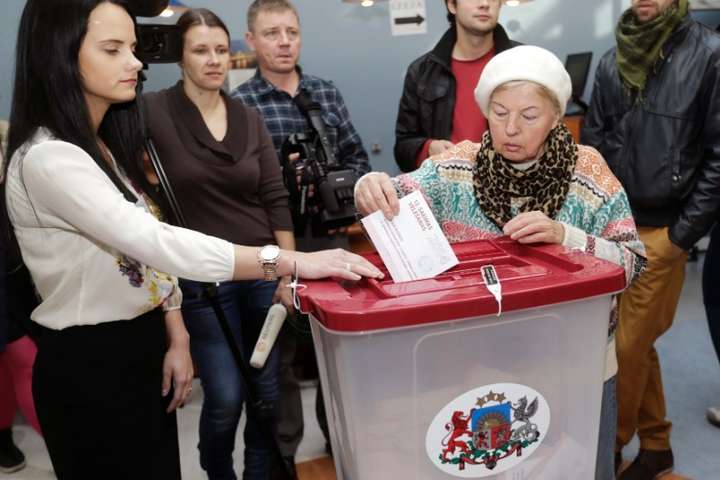 Екзит-поли: на виборах у Латвії перемагає проросійська партія