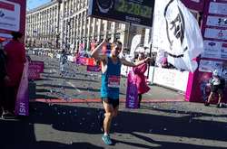 Киевский международный марафон быстрее всех пробежал Артем Поддубный из Донбасса