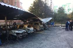 В Одесі спалили п’ять автівок