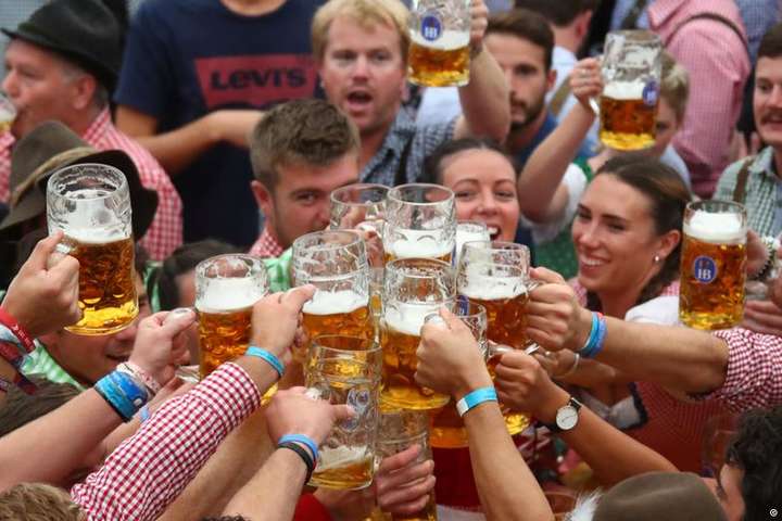 «Октоберфест-2018»: понад 6 млн відвідувачів випили 7,5 млн літрів пива