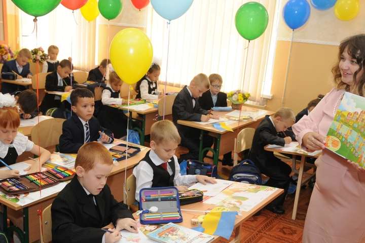 У більшості районів Києва не вистачає місць у школах (список)