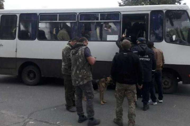 У Києві збирають допомогу для евакуйованих жителів Чернігівщини: куди і що можна нести