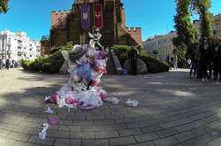 Перформанс художницы Ани Зур