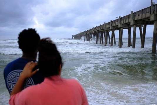 Ураган Майкл наближається до Флориди і набирає силу
