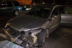 Від удару Volkswagen Passat розвернуло