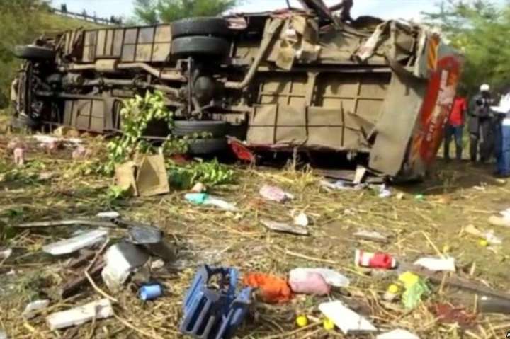 У Кенії розбився автобус, загинули 50 людей 