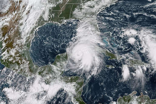 Потужний ураган Майкл за кілька годин дістанеться узбережжя Флориди