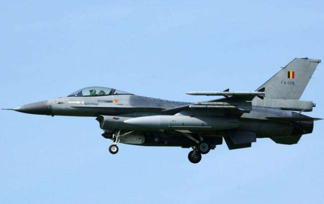 У Бельгії на авіабазі вибухнув винищувач F-16