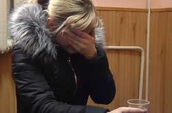 Продовжено арешт жінки, яка на 11 днів залишила дітей самих без їжі і води