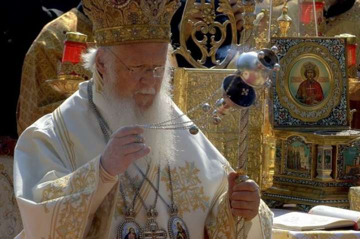 У Київському патріархаті заявили, що рішення Вселенської Патріархії усувають ряд канонічних аномалій
