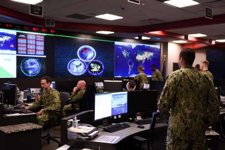 Хакери зламали базу даних Пентагону