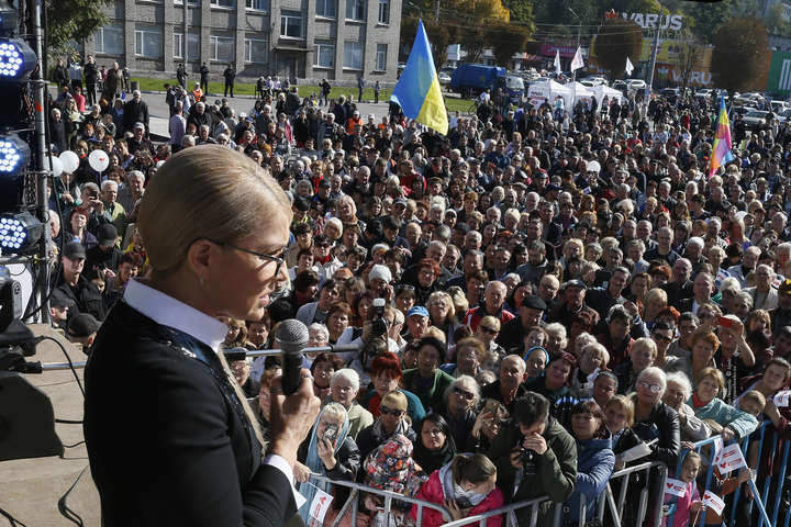 Тимошенко розказала, що потрібно для відновлення економіки та встановлення миру