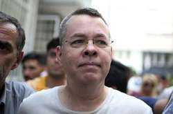 Пастор Ендрю Брансон