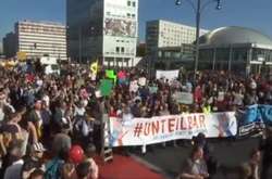 У Берліні понад 240 тис. людей вийшли на акцію проти расизму