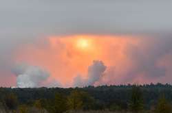 Детонація боєприпасів на складах під Ічнею знизилася до 13 вибухів за годину